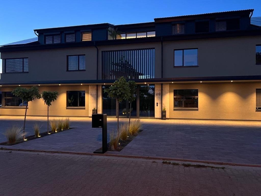 Exklusive Design Appartement Palm Paradise Neubau Пфунгщад Екстериор снимка